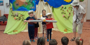 Divadlo Letadlo - průzkumníci - 1739886331_20250213_083858.jpg
