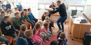 Hudební výchova za oponou - 1743873364_1000012085.jpg