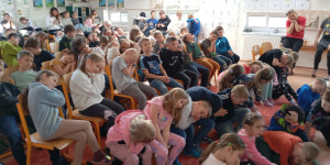 Hudební výchova za oponou - 1743873487_1000012114.jpg