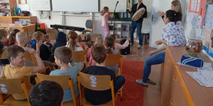 Hudební výchova za oponou - 1743873568_1000012131.jpg