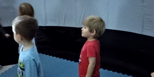 Medvídci v planetariu - 1744197142_1000004223.jpg