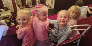 Vítání prvňáčků Slezské divadlo - 1760100857_IMG-20250916-WA0012.jpg