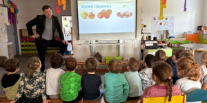 Týden s knihou a návštěva spisovatele Rostislava Poláčka - 1775842161_IMG-20260410-WA0006.jpg